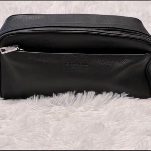 NWT Coach black leather makeup bag / travel case